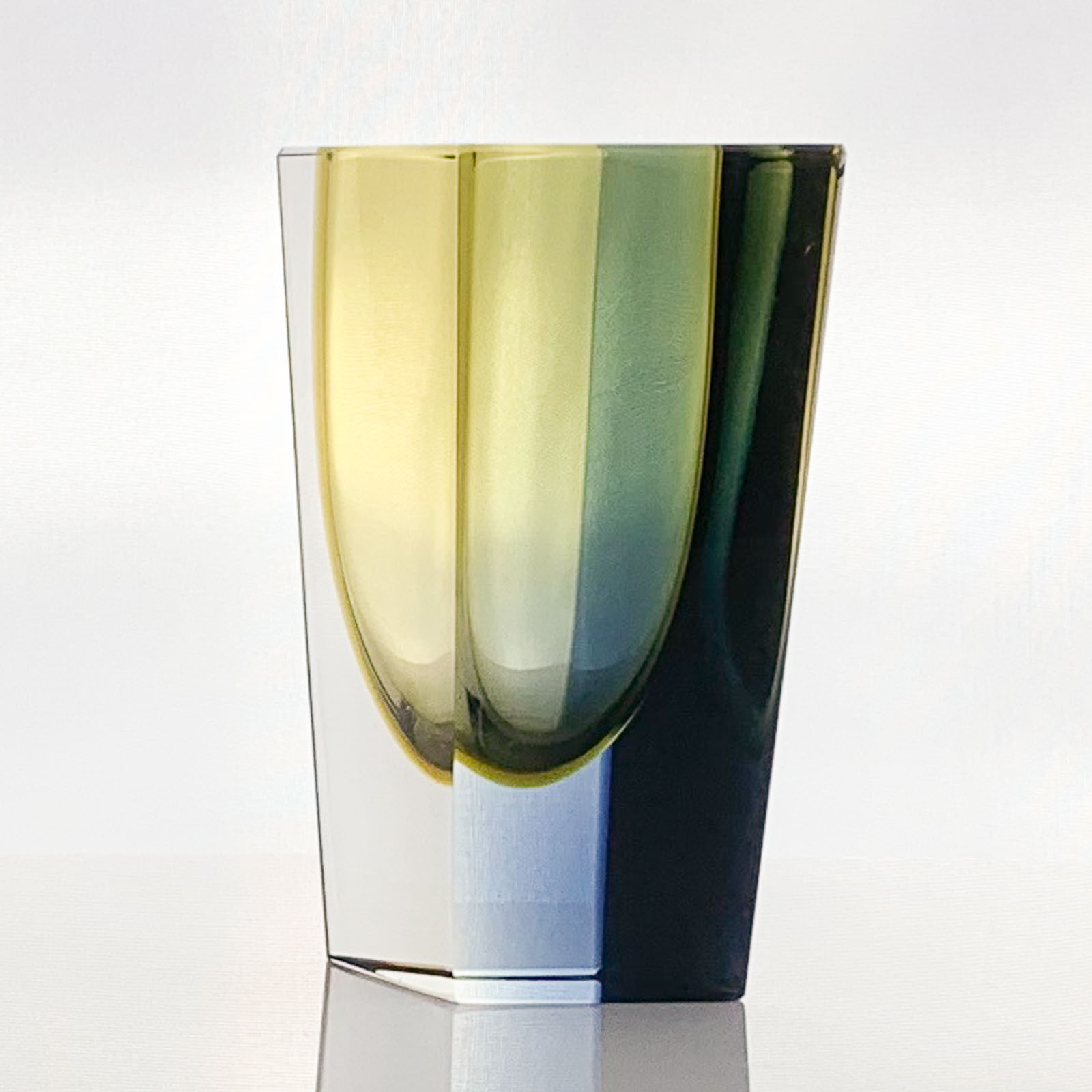 Kaj Franck - "Prisma", glass Art-object, model KF 215 - Nuutajärvi-Notsjö Finland, 1963