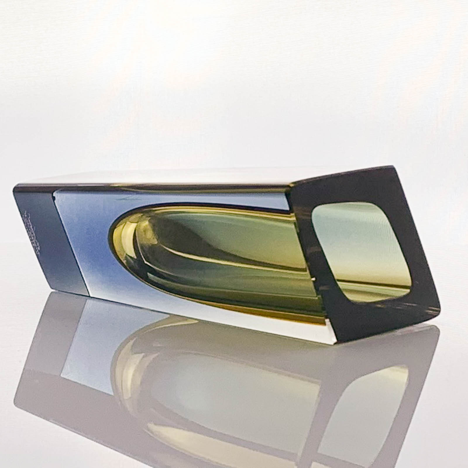 Kaj Franck - "Prisma", glass Art-object, model KF 215 - Nuutajärvi-Notsjö Finland, 1963