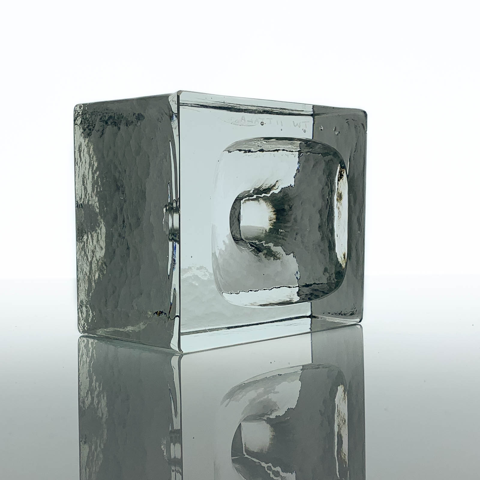 Tapio Wirkkala - Glass art-object "Kuvaputki", model 0575 - Iittala Finland 1978