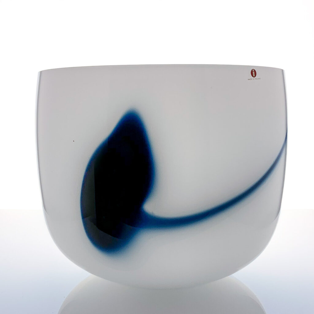 Timo Sarpaneva - glass art-object "Blues" - Iittala, Finland 1985