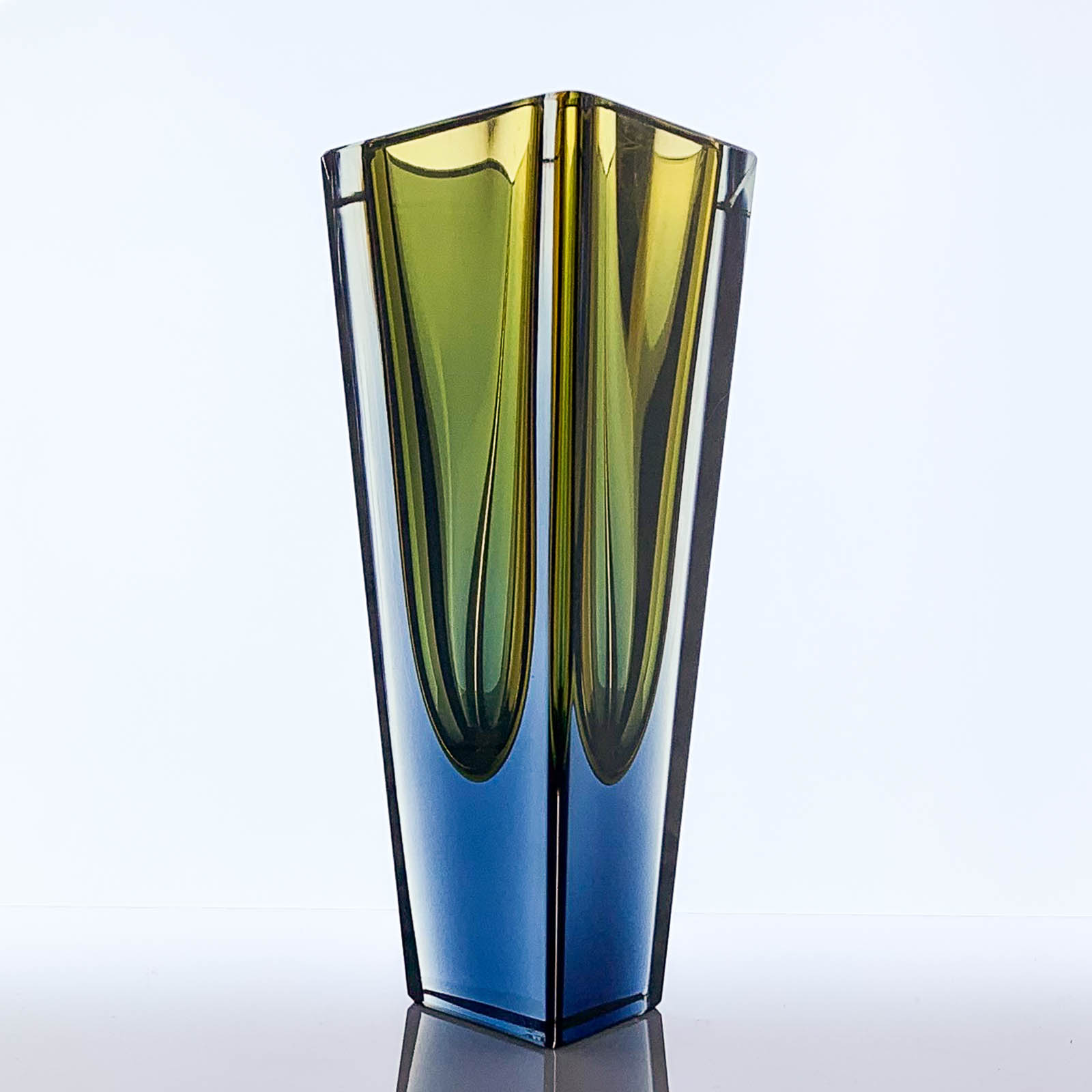 Kaj Franck - Glass Art-object "Prisma", model KF 215 - Nuutajärvi-Notsjö Finland, 1964