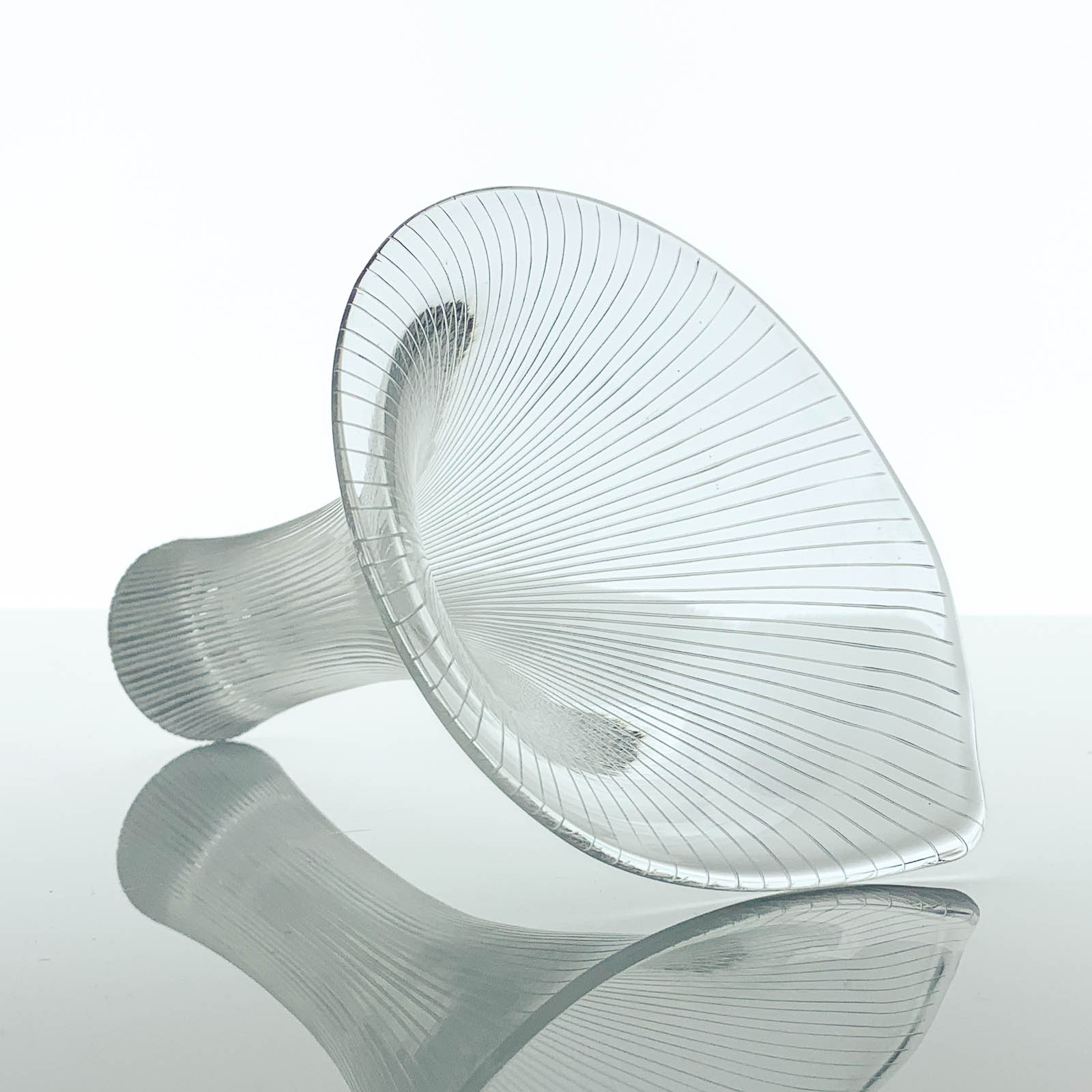 Tapio Wirkkala - Crystal art-object "Kantarelli", model 3280 - Iittala Finland circa 1955