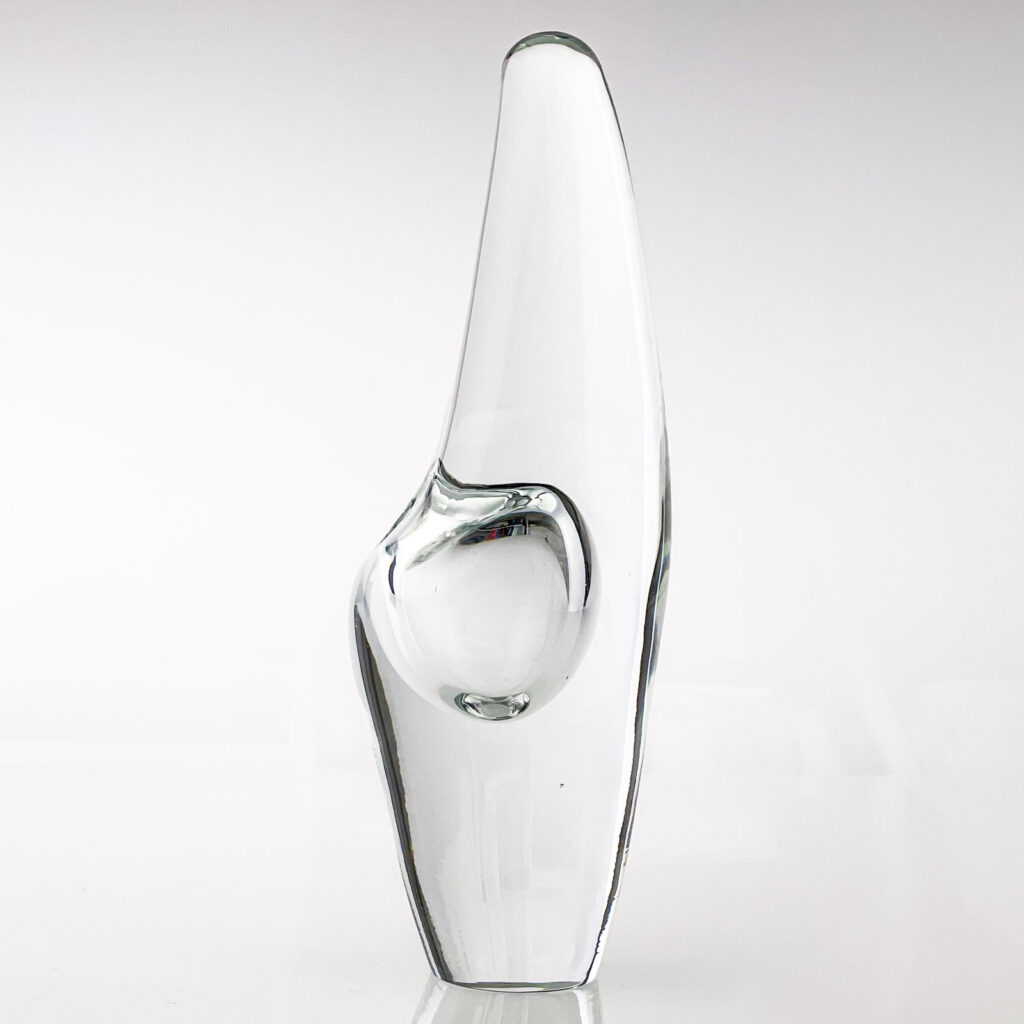 Timo Sarpaneva - Crystal Art-Object "Orkidea" (Orchid), Model 3568 - Iittala, Finland 1982