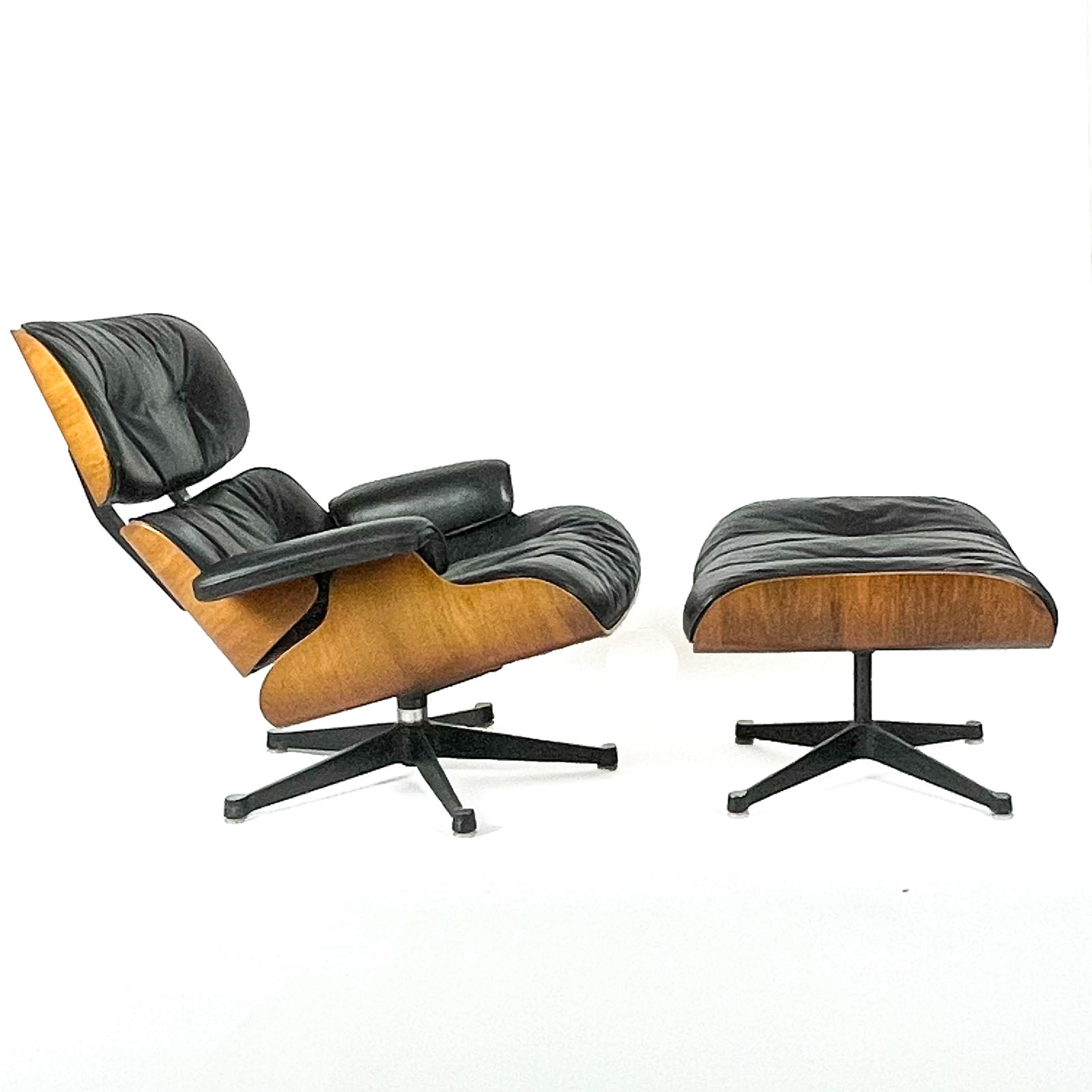 Charles & Ray Eames - Lounge Chair & Ottoman, model 670 & 671 - Vitra