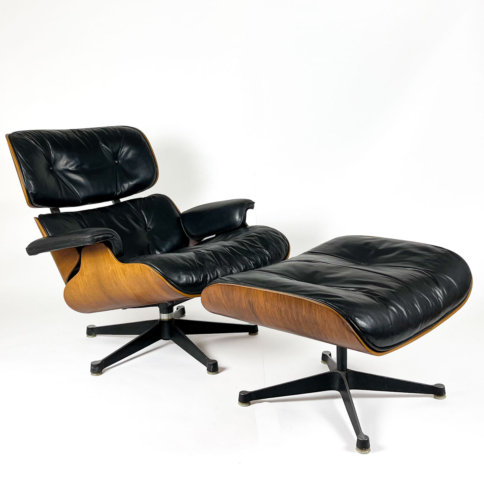 Charles & Ray Eames - Lounge Chair & Ottoman, model 670 & 671 - Vitra