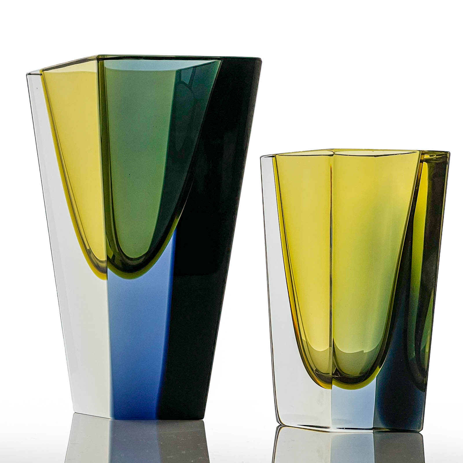 Kaj Franck - Two glass Art-objects "Prisma", model KF215 - Nuutajärvi-Notsjö Finland