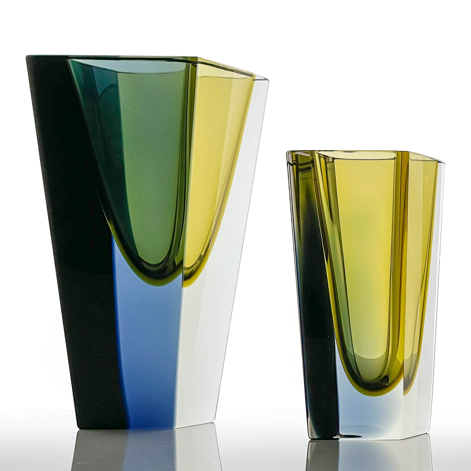 Kaj Franck - Two glass Art-objects "Prisma", model KF215 - Nuutajärvi-Notsjö Finland