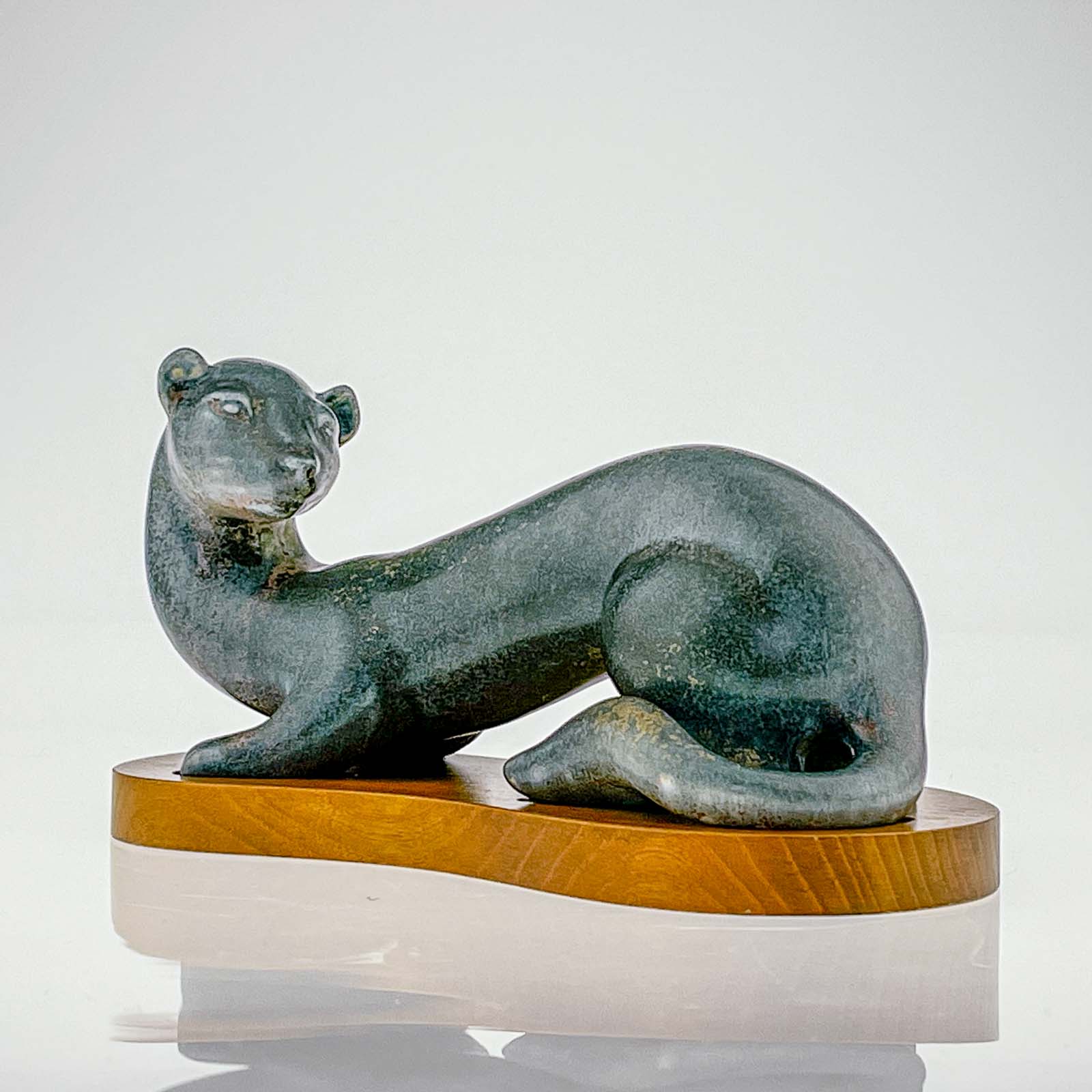 Gunnar Nylund - A glazed stoneware sculpture of an Ermine - Rörstrand Sweden, ca. 1955