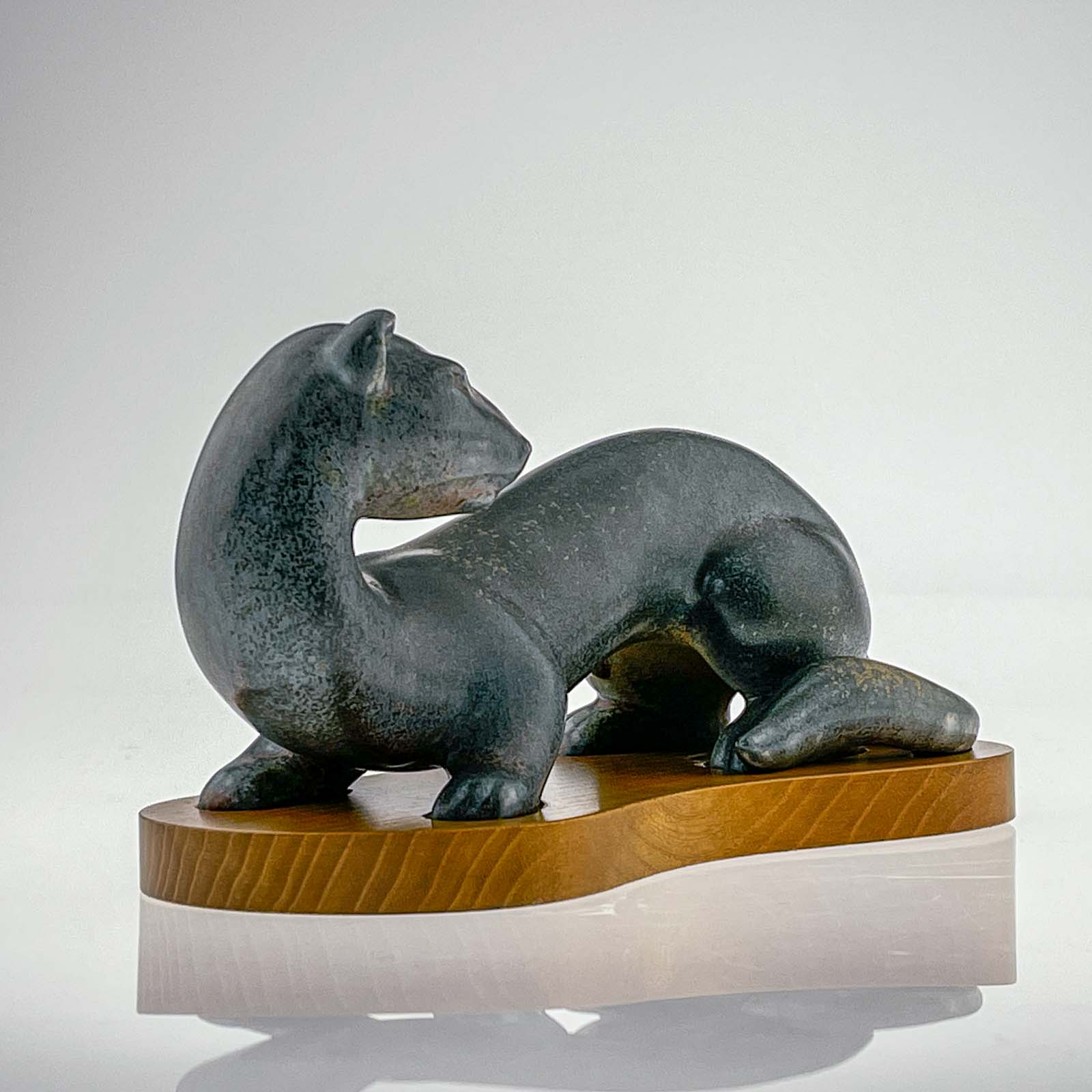 Gunnar Nylund - A glazed stoneware sculpture of an Ermine - Rörstrand Sweden, ca. 1955