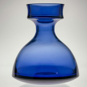 Tapio Wirkkala - A rare Neosin coloured glass art-object / vase, Model 3537 - Iittala, Finland 1967