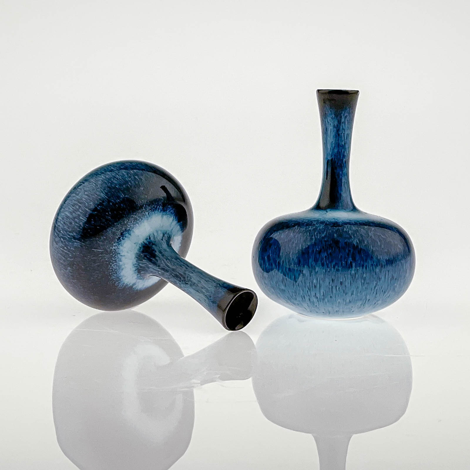 Gunnar Nylund - A set of five glazed miniature vases - Rörstrand Sweden, ca. 1960