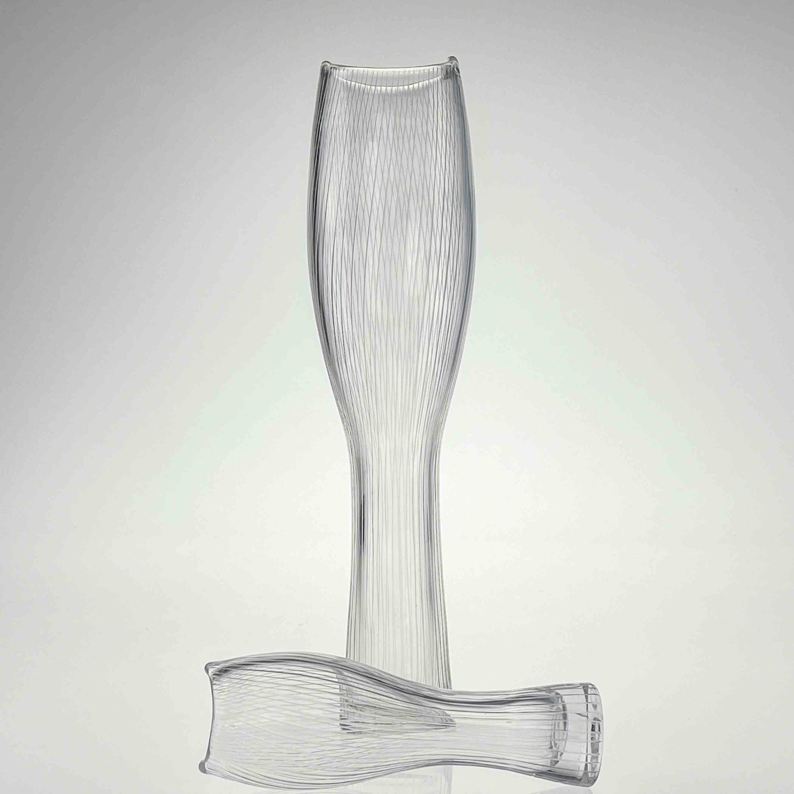 Tapio Wirkkala 3545 set - Van Kerkhoff Art (4 van 23) Tapio Wirkkala - A set of both sizes crystal art-object, model 3545 - Iittala Finland 1957 & 1958