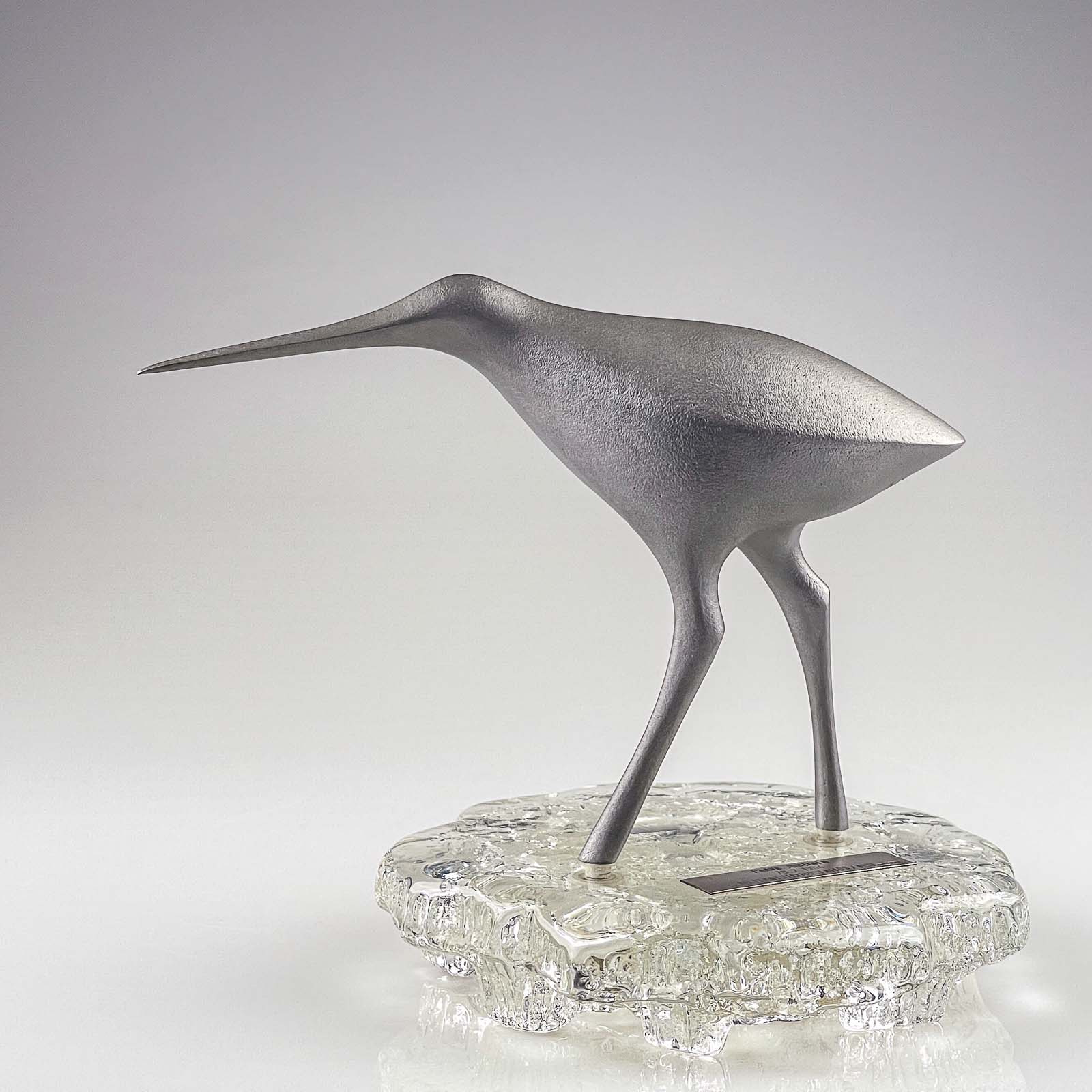 Tapio Wirkkala - "Suokurppa", a sculpture of a bird on a glass stand, model TW 513 - Handmade to order by Kultakeskus Oy, Finland 1984