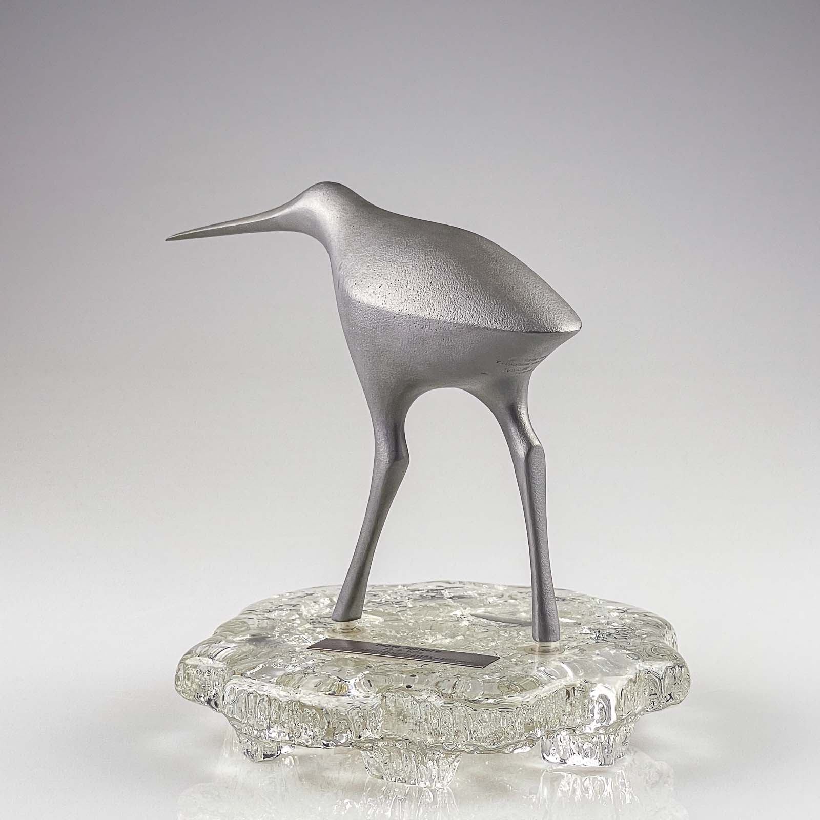 Tapio Wirkkala - "Suokurppa", a sculpture of a bird on a glass stand, model TW 513 - Handmade to order by Kultakeskus Oy, Finland 1984