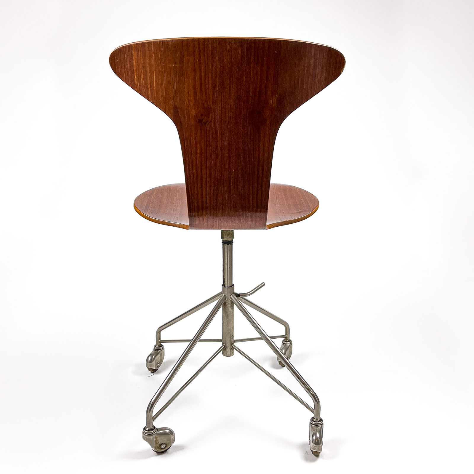 Arne Jacobsen - A "Mosquito" Office Swifel Chair, model 3115 - Fritz Hansen, Denmark 1950's