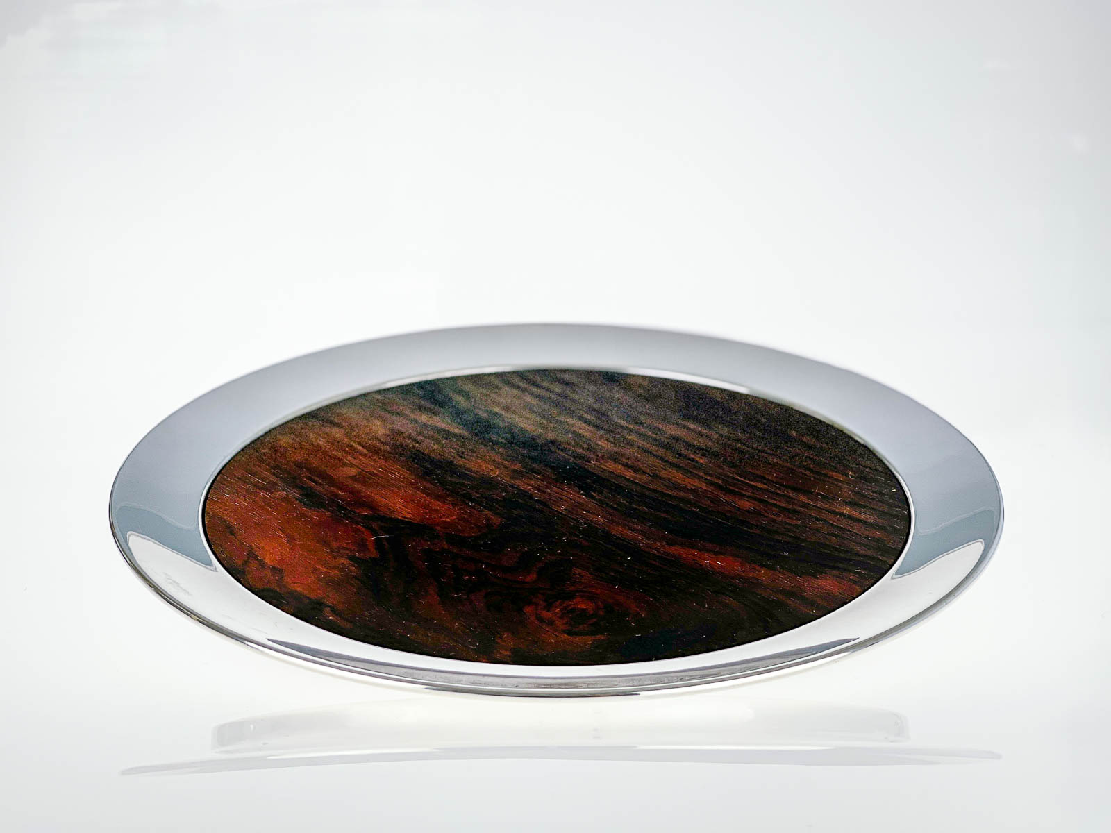Tapio Wirkkala TW 142 Van Kerkhoff Art-7 Tapio Wirkkala - A Sterling silver and Jacaranda-wood tray, model TW 142 - Kultakeskus Finland, 1971