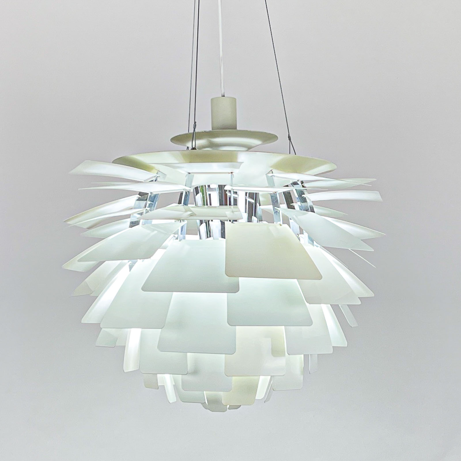 The Artichoke lamp by Poul Henningsen, a Scandinavian design classic by  Louis Poulsen! 