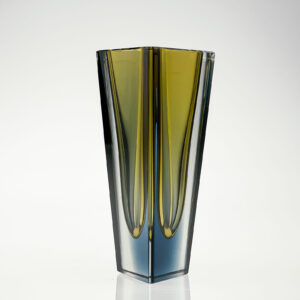 Kaj Franck - A glass Art-object "Prisma", model KF215 in yellow and blue hues - Nuutajärvi-Notsjö Finland, 1963