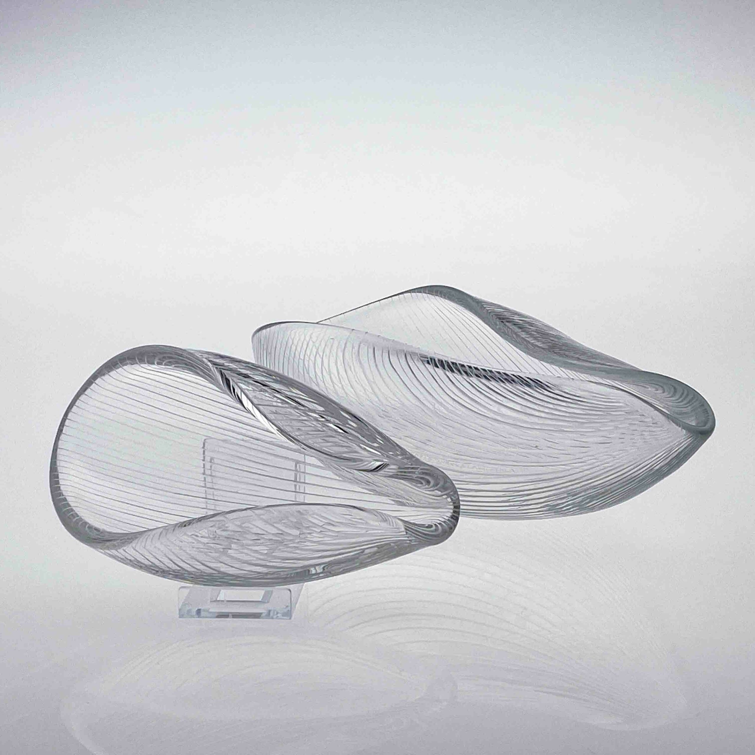 Tapio Wirkkala 3342 Set - Van Kerkhoff Art (8 van 9) Tapio Wirkkala - Complete set of both sizes crystal Art-Object, model 3342 - Iittala, Finland circa 1955