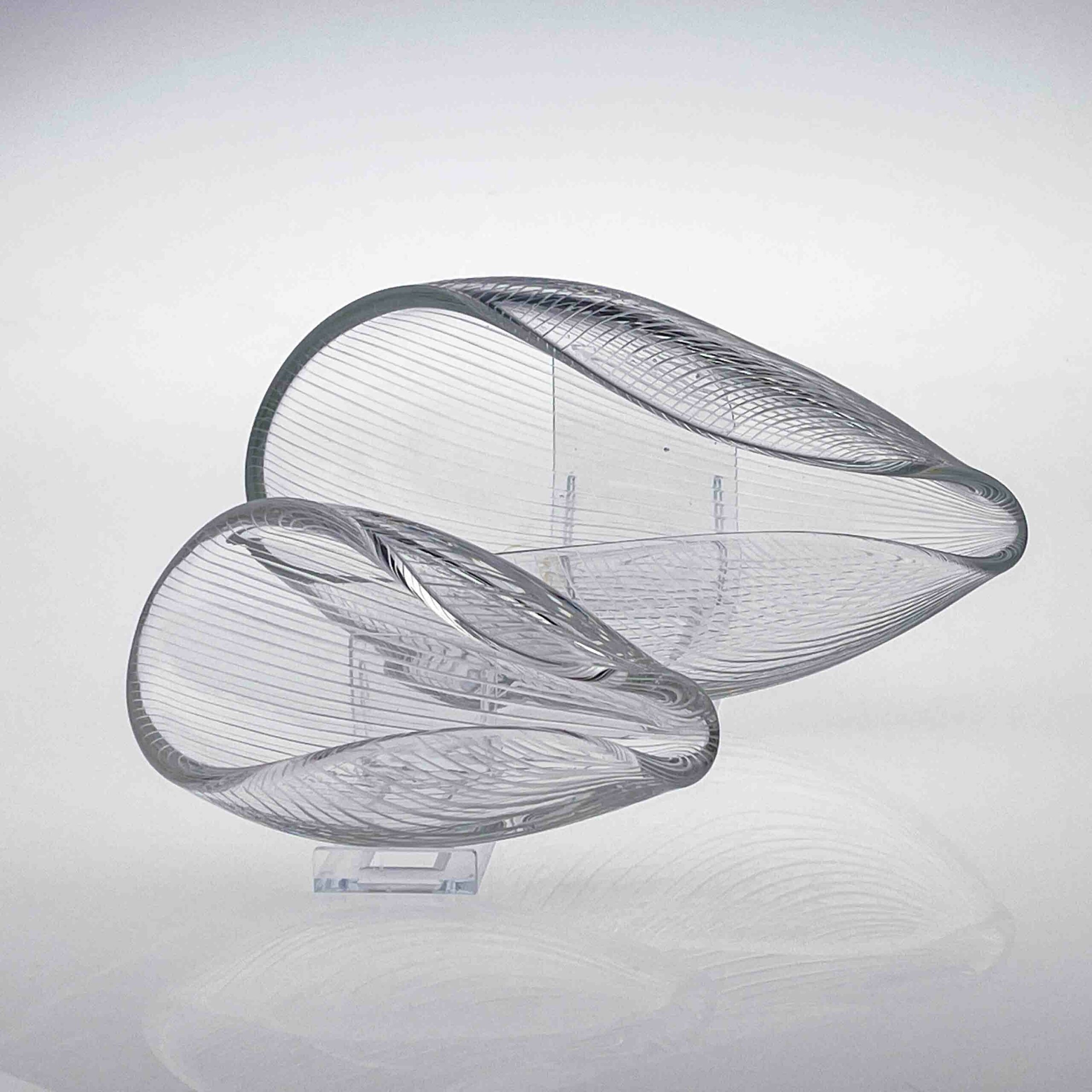 Tapio Wirkkala 3342 Set - Van Kerkhoff Art (9 van 9) Tapio Wirkkala - Complete set of both sizes crystal Art-Object, model 3342 - Iittala, Finland circa 1955