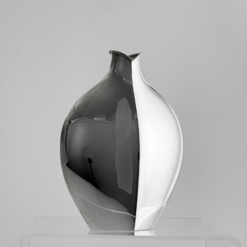 Tapio Wirkkala – A Sterling silver vase, model TW42, Handmade to Order – Kultakeskus, Finland 1957