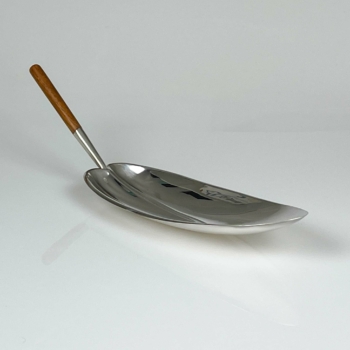 Tapio Wirkkala – A Sterling silver dish with teakwood handle, model TW85, Handmade to Order – Kultakeskus, Finland 1965
