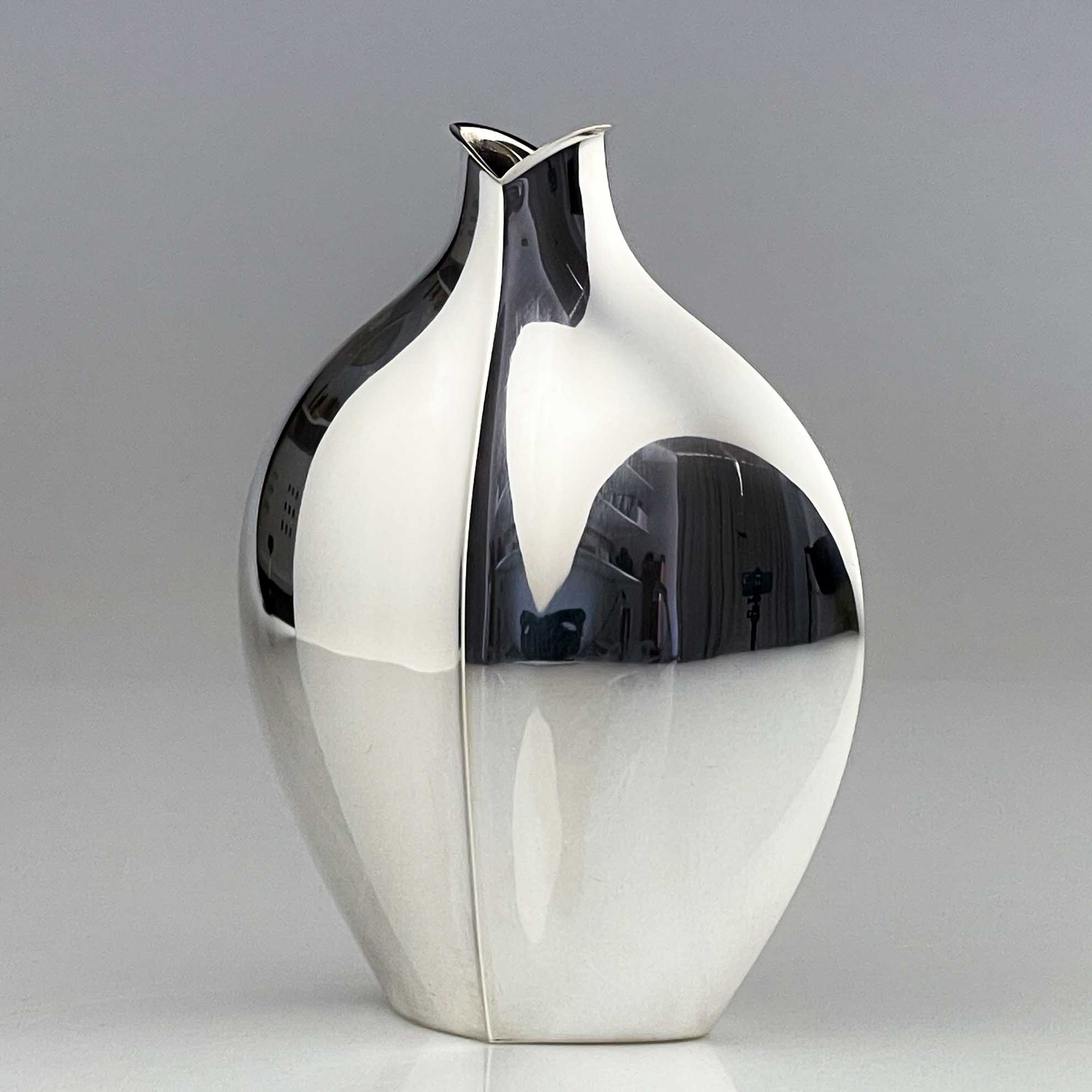 Tapio Wirkkala - A Sterling silver vase, model TW42, Handmade to Order - Kultakeskus, Finland 1957