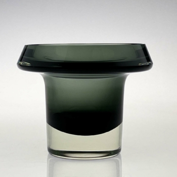 Kaj Franck – Scandinavian Modern green glass Art-object, Model KF260 – Nuutajärvi-Notsjö, Finland circa 1965