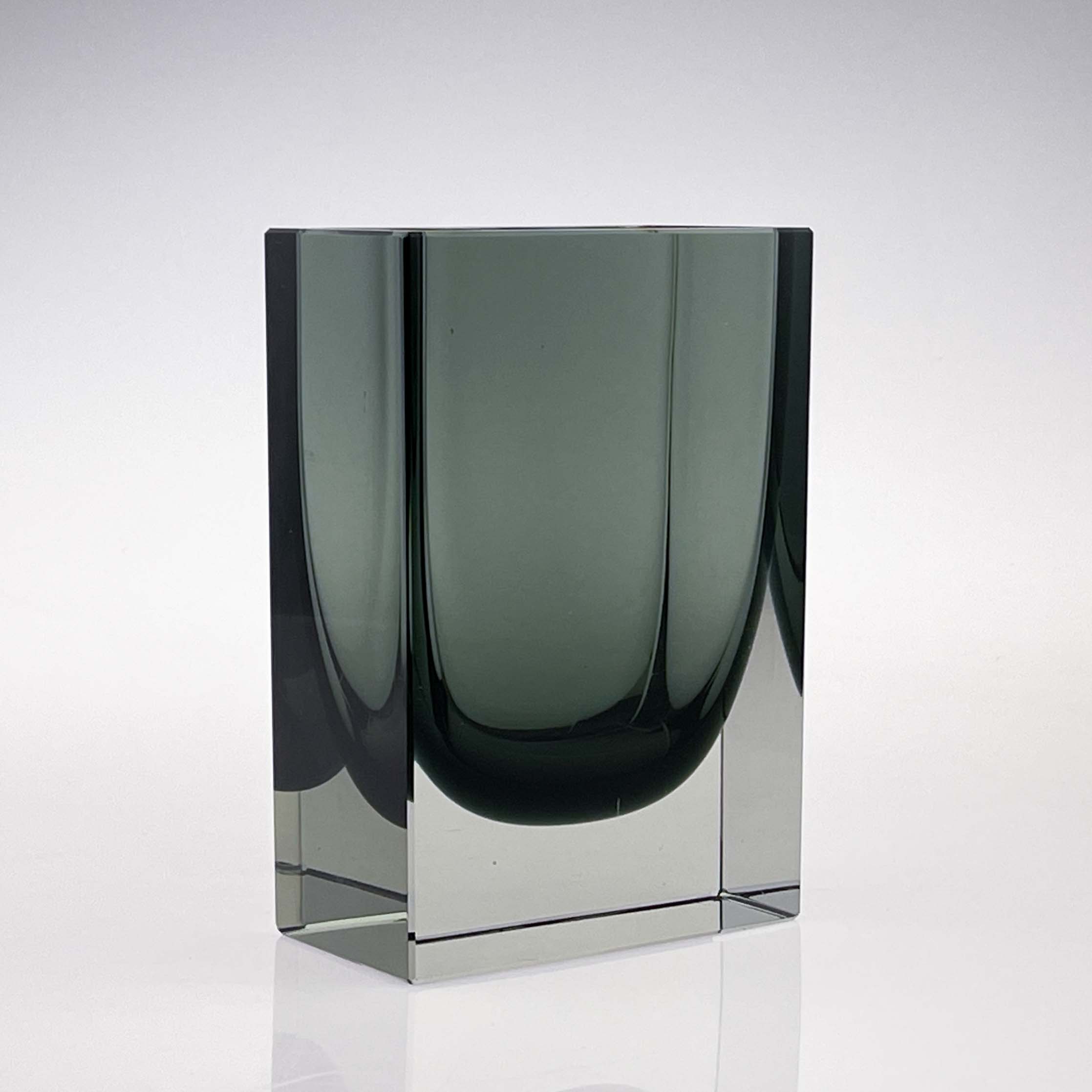 Kaj Franck - Scandinavian Modern green glass Art-object, model KF262 - Nuutajärvi-Notsjö, Finland 1963