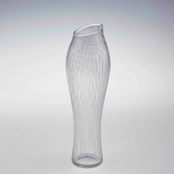 Tapio Wirkkala – Scandinavian Modern, line cut crystal Art-object “Foal’s Foot”, model 3215 – Iittala Finland circa 1955