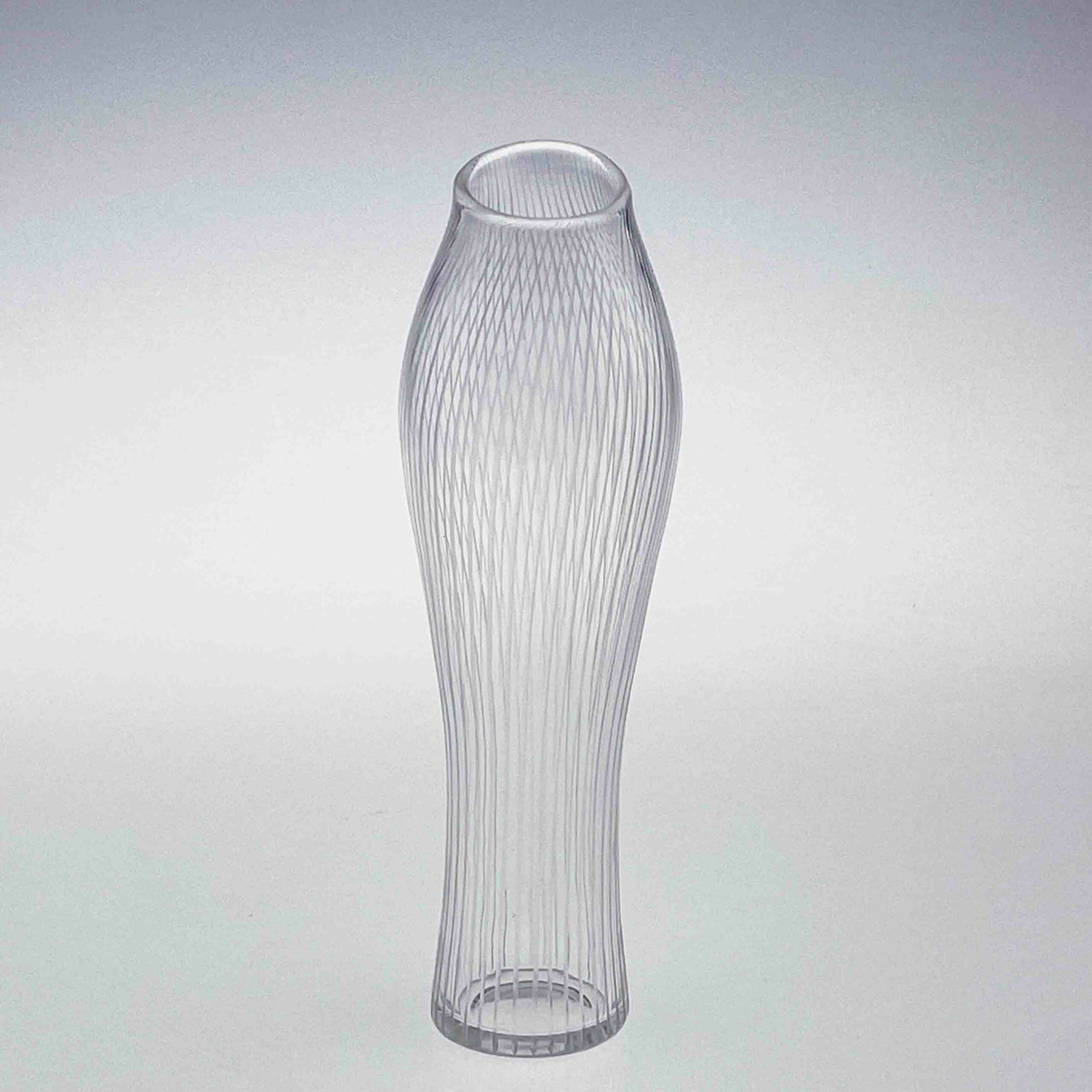 Tapio Wirkkala - Scandinavian Modern, line cut crystal Art-object "Foal's Foot", model 3215 - Iittala Finland circa 1955