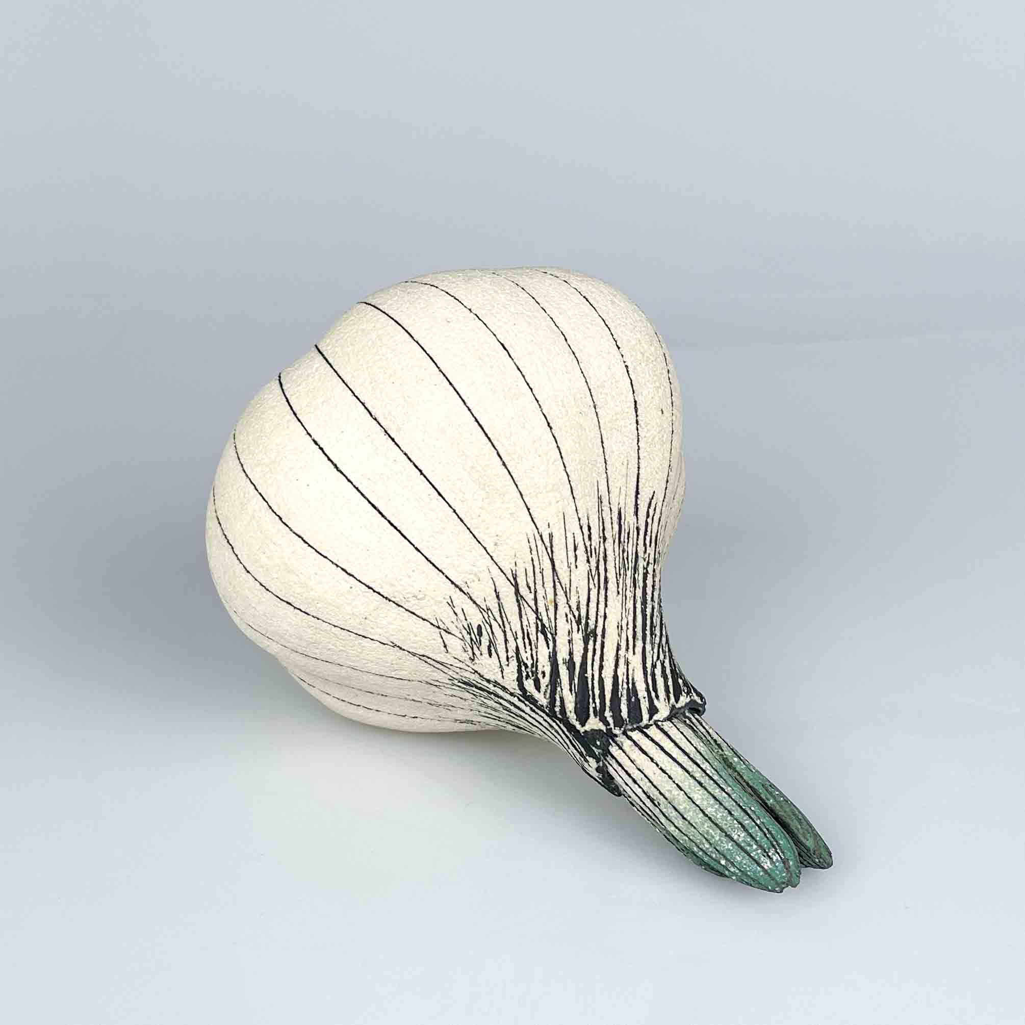Gunvor Olin-Grönqvist - A stoneware sculpture of a garlic bulb - Arabia Finland ca. 1980
