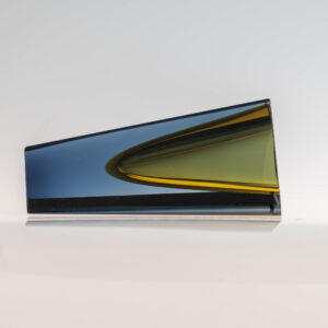 Kaj Franck - A glass Art-object "Prisma", model KF 215 in yellow and blue hues - Nuutajärvi-Notsjö, Finland 1962