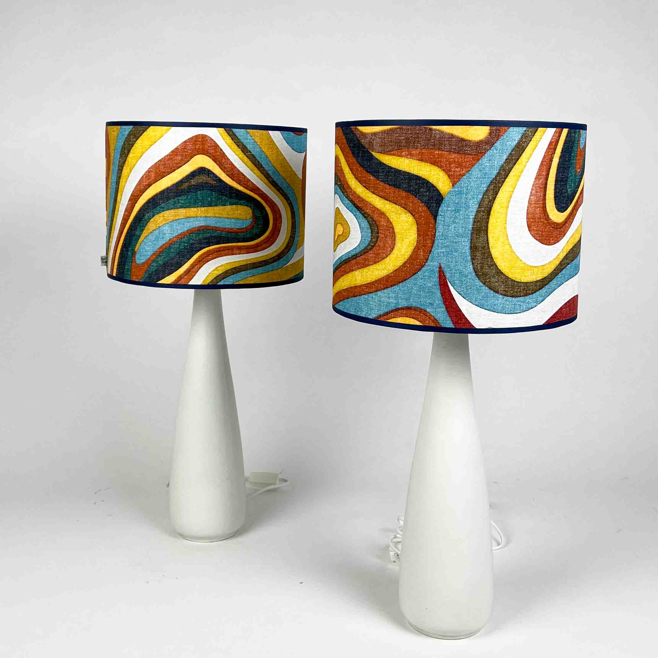 Two stoneware tablelamps with bespoke lampshades - Arabia, Finland between 1964-1972
