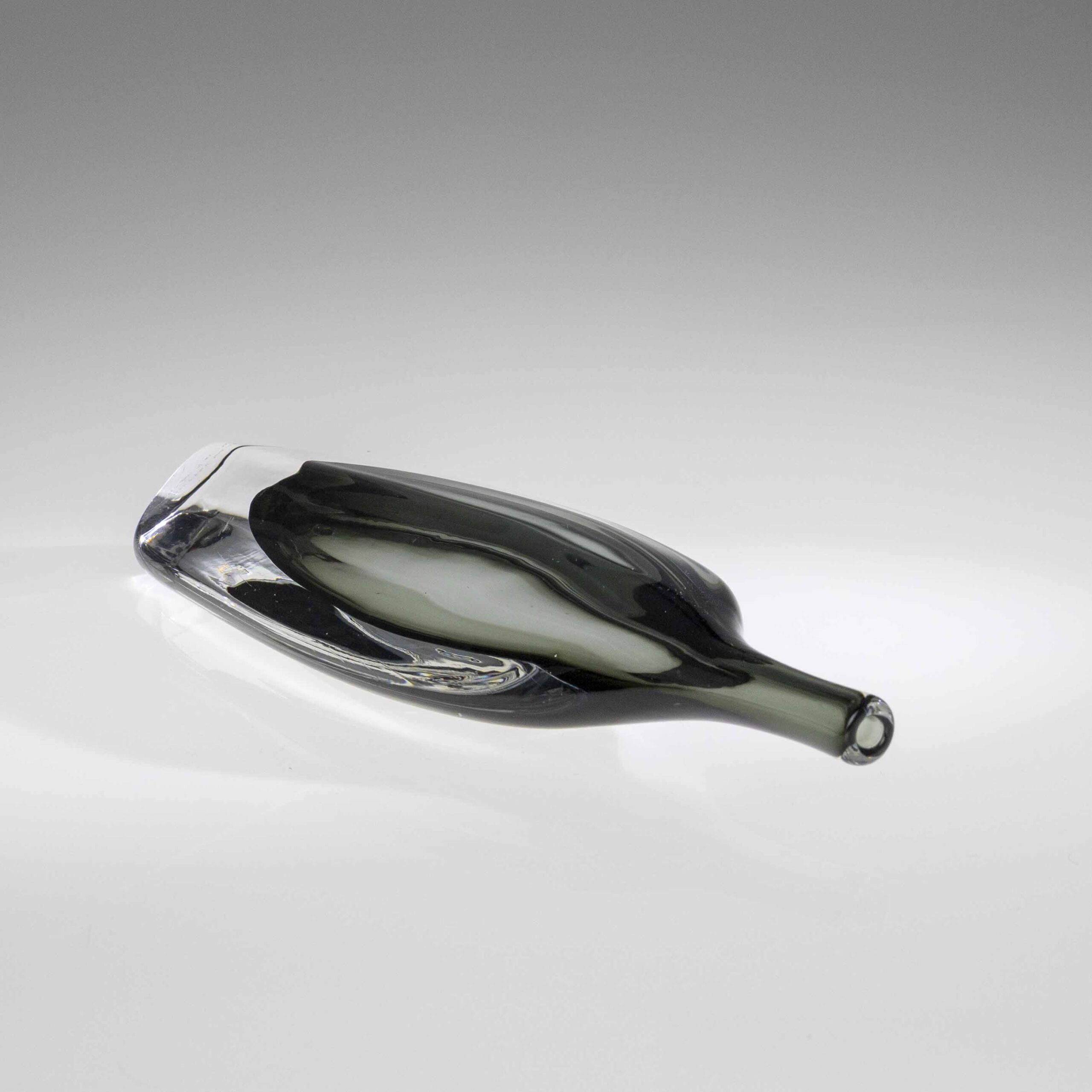 Nils Landberg - A unique handblown grey-green and clear glass Art-object - Orrefors, Sweden 1956