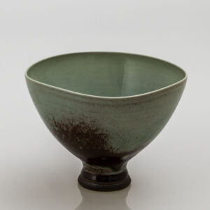 Berndt Friberg - A unique glazed stoneware footed angled bowl - Gustavsberg Sweden 1953